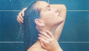 மாதவிலக்கு நாட்களில் தலைக்கு குளிக்கலாமா?