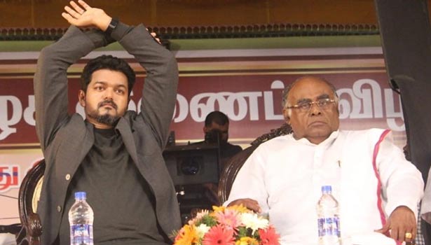 விஜய் நடிக்கும் சர்கார் படத்தின் கதை இதுதான்!