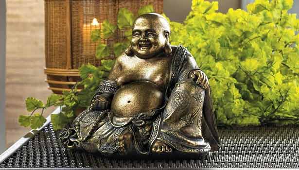 அதிஷ்டத்தை அள்ளித்தரும் குபேர பொம்மையை வீட்டில் இந்த திசையில் வைக்கக்கூடாது…?