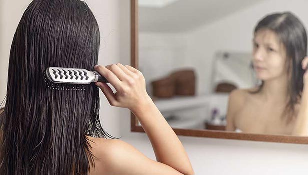 கூந்தல் ஈரமாக இருக்கும்போது இதையெல்லாம் செய்யக்கூடாது?