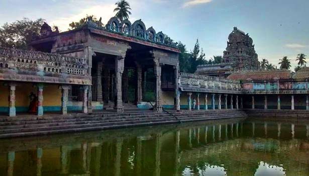 இந்த ஆலயத்தின் இறைவன், இறைவியிடம் வேண்டிக் கொண்டால் அனைத்து தோல் வியாதியும் குணமாகும்..!