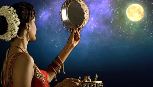 கணவரின் நீண்ட ஆயுள் வேண்டி கர்வா சாத் விரதம்  கடைபிடிக்கும் முறை..!