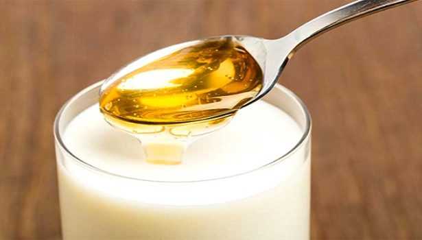 ஒட்டு மொத்த உடலும் சுத்தமாக்க பாலுடன் இத ஒரு ஸ்பூன் கலந்து குடித்து பாருங்க..!