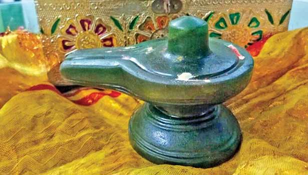 புதனுக்கு உரிய மரகத லிங்கத்தை வழிபடுவதால் கிடைக்கும் பலன்கள்..!