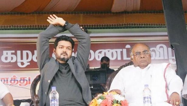 விஜய் நிச்சயம் ஒரு நாள் அரசியலுக்கு வருவார் – அடித்து சொல்லும் பழ.கருப்பையா..!