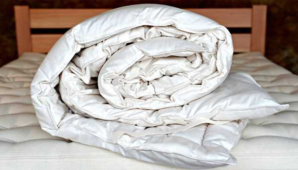 காலையில எழுந்ததும் முதல் வேலையா படுக்கையைச் சுருட்டனும் ஏன் தெரியுமா?