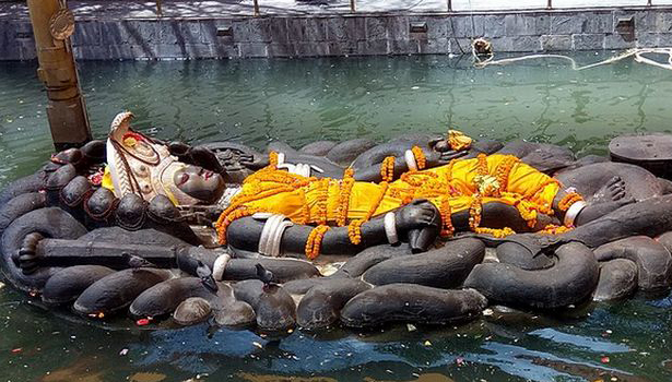 நீரில் மிதக்கும் விஷ்ணு கோயில் எங்குள்ளது தெரியுமா..?