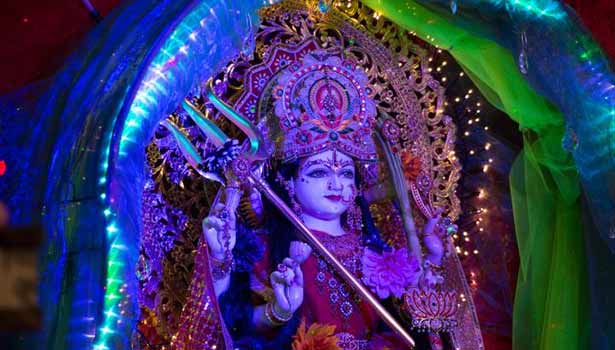 குடும்ப கஷ்டங்கள் விலகி, எல்லா விதமான சந்தோஷங்களும் கிடைக்க துர்க்கை அம்மனுக்கு செய்ய வேண்டியவை..!