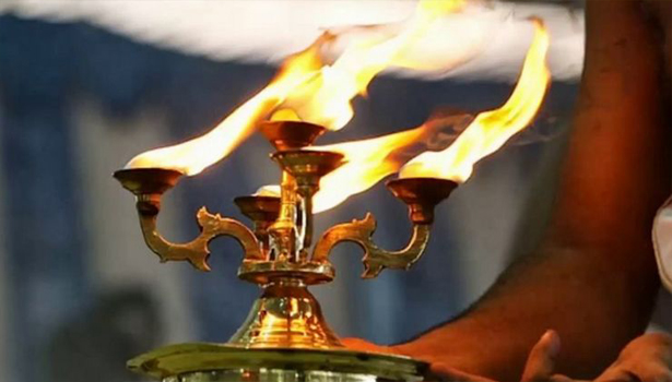 காற்றடித்து கற்பூரம், விளக்கு அணைந்து விட்டால் என்ன நடக்கும் தெரியுமா..?