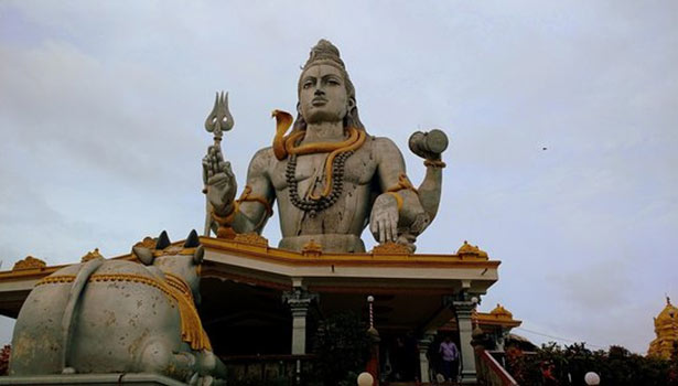 நந்தியை விரதம் இருந்து வழிபடுவதால் கிடைக்கும் பலன்கள்