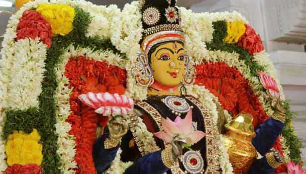 வீட்டில் செல்வம்,  மகிழ்ச்சி  எப்போதும் நிறைந்திருக்க கெளரிக்கு செய்ய வேண்டிய வழிபாடுகள்..!