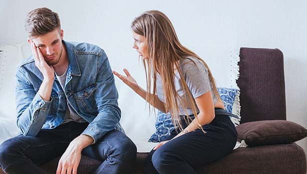 கணவன்-மனைவிக்கு இடையே நெருக்கம்’ குறைய காரணம் அவர்கள் படுக்கையறையில் செய்யும் இந்த தவறுகள்தான்!