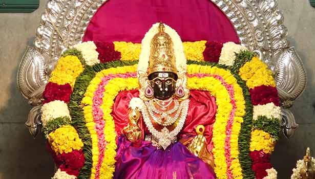 செவ்வாய்,  வெள்ளிக்கிழமைகளில் கட்டாயம் சொல்ல வேண்டிய ஓம் சக்தி மூல மந்திரம்