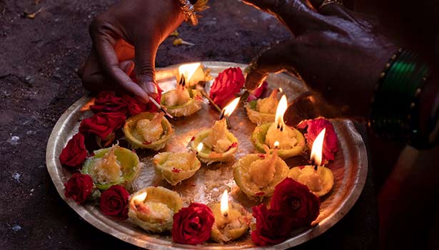 புத்திரபாக்கியம் கிடைக்க பெண்கள் துர்க்கை அம்மனுக்கு செய்ய வேண்டிய வழிபாடுகள்..!