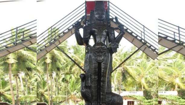 துன்பமும் கஷ்டமும் தொடர்கதையாக இருக்கிறதா..? இந்த அதிசய சனீஸ்வரன் கோயிலுக்குப் போங்க…