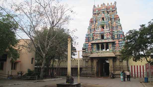 இங்கு ஒரு முறை சென்று வழிபட்டால் போதும் கடனால் ஏற்படும் கஷ்டங்கள் அனைத்தும் நீங்கி இன்பங்கள் அதிகரிக்கும்