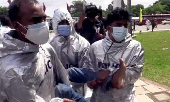 தனிமைப்படுத்தும் சட்டத்தை மீறி ஆர்ப்பாட்டத்தில் ஈடுபட்ட 31 பேர் கைது.