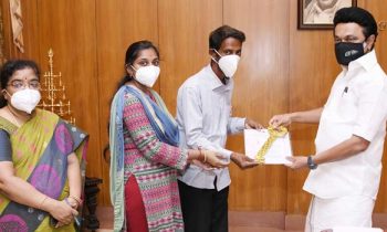 மு-க ஸ்டாலினால் வழங்கப்பட்ட வீடு மற்றும் 5 லட்சம் ரூபாய் நிதி.