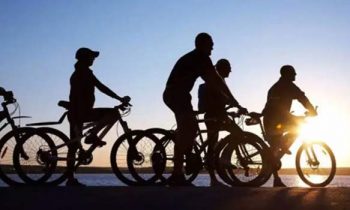 பெட்ரோல் விலை அதிகரிப்பால் பொது மக்கள் சைக்கிளை பயன்படுத்த வேண்டும்!