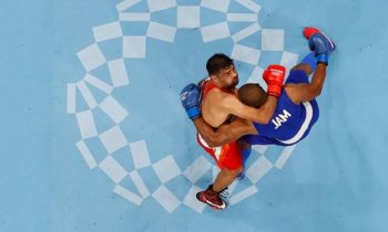 குத்துச்சண்டை சுற்றுப் போட்டியில்  காலிறுதிக்கு  தெரிவான இந்திய வீரர் சதீஷ்குமார்!