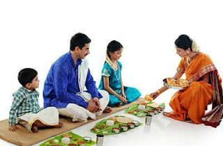 தரையில் உட்கார்ந்து சாப்பிடுவதால் உடலுக்கு இவ்வளவு நன்மைகளா?