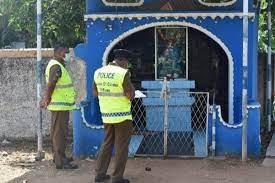 கத்தோலிக்க தேவாலயங்களின் மீது இனந் தெரியாத நபர்களினால் தாக்குதல்!