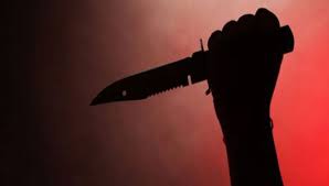 யாழில் காதலி மீது கத்தி குத்து தாக்குதல் -காதலனின் கொடூரமா செயல்!