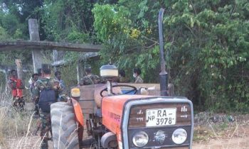 கிளிநொச்சி காட்டு பகுதியில் இருந்து மீட்கப்பட்ட சில அபாயகரமான பொருட்கள்!