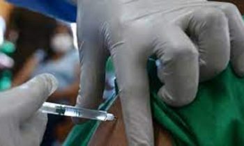 12-18 வயதுக்கு இடைப்பட்ட பாடசாலை மாணவர்களுக்கு கொவிட் 19 தடுப்பூசிகள் செலுத்துவதற்கு தீரமானம்!