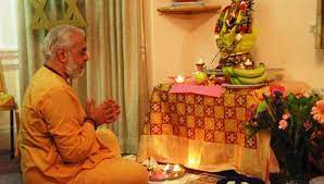 மனைவியின் ஆயுளை அதிகரிக்க கணவன் செய்ய வேண்டிய  விசேட  பூஜை வழிபாடு.