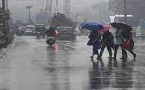 இலங்கையில் சில இடங்களில் பிற்பகல் 2 மணிக்குப் பின்னர் இடியுடன் கூடிய மழை!