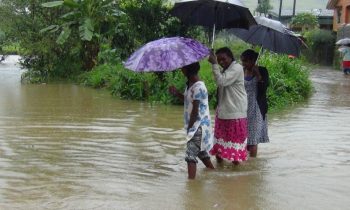 மலையகத்தில்  நிலவும் சீரற்ற வானிலை – மக்களே அவதானம்!