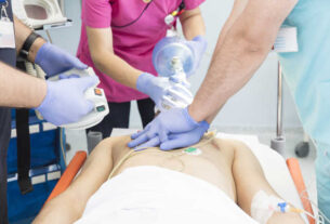 கொவிட் தொற்றால் பாதிக்கப்பட்டு  வீட்டில் சிகிச்சை பெறுபவர்களின் எண்ணிக்கையில்  பாரிய வீழ்ச்சி