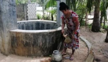 சுத்தமான குடி நீரின்றி  தவிக்கும் கிராம மக்கள்!