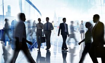 ஊழியர்களின் ஓய்வு பெறும்   வயதை அதிகரிப்பதற்கு  நடவடிக்கை.