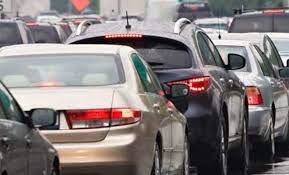 போராட்டம் காரணத்தால்  கொழும்பு கோட்டைக்கு அருகில்  கடும் வாகன நெரிசல்.