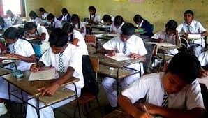 எதிர்வரும் 21 ஆம் திகதி பாடசாலைகளை மீளத் திறப்பதற்கு  தீர்மானம்.