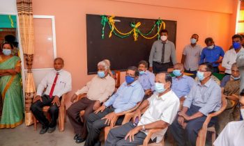 திருகோணமலை சிறிகோணேஸ்வரா இந்துக்கல்லூரியின்  125வது வருட நினைவு தினத்தினை முன்னிட்டு  3 திறன் பலகைகள் அன்பளிப்பு.