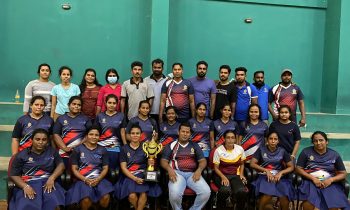 வலைப்பந்து கிண்ணத்தை சுவீகரித்த பதவிசிறிபுர செயலக அணி.