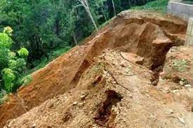 மண்சரிவில் சிக்குண்டு காணாமல் போன தந்தை மற்றும் மகன் ஆகியோரும் மீட்பு.