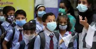 இலங்கையில் கொவிட் தொற்றால் பாதிக்கப்படும் மாணவர்களின் எண்ணிக்கை சடுதியாக அதிகரிப்பு.