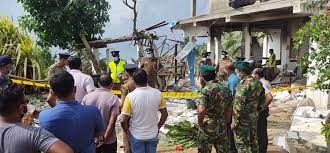 எரிவாயு கொள்கலன் வெடித்ததில் மூவர் படுகாயம்.