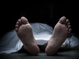 மண்மேடு சரிந்து விழுந்து நபரொருவர் உயிரிழப்பு.