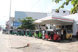 இலங்கையில் மீண்டும் எரிபொருளுக்கு தட்டுப்பாடு.