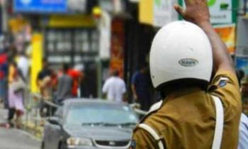 சாரதியினருக்கு குறி வைக்கும் காவல்துறையினர்.