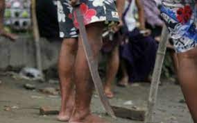 ஒரு இளைஞனை நான்கு நபர்கள் கலைத்துக் கலைத்து வெட்டிய சம்பவம்.