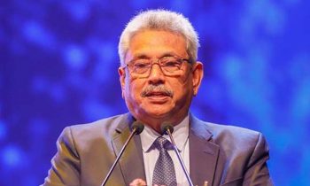 சிங்கப்பூருக்கு விஜயம் மேற்கொண்ட ஜனாதிபதி மறுதினமே அவசரமாக நாடு திரும்பியுள்ளார்.