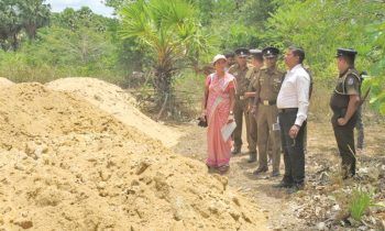 கிளிநொச்சி மாவட்டத்தில் சட்டவிரோத மணல் அகழ்வு.