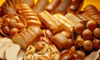 பாணுக்கும் விரைவில் வரிசை நிற்கும் மக்கள்.