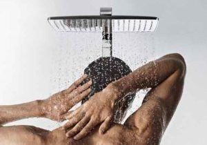 தினமும் குளிக்கின்ற தண்ணீரில் இந்த பொருளைப் போட்டு குளித்தால் போதும்..!!